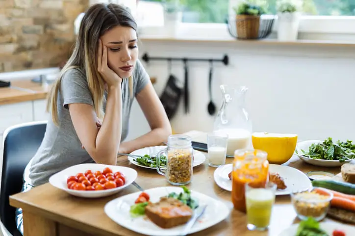 Sintomas de intolerância alimentar que você não deve ignorar Sintomas de intolerância alimentar que você não deve ignorar